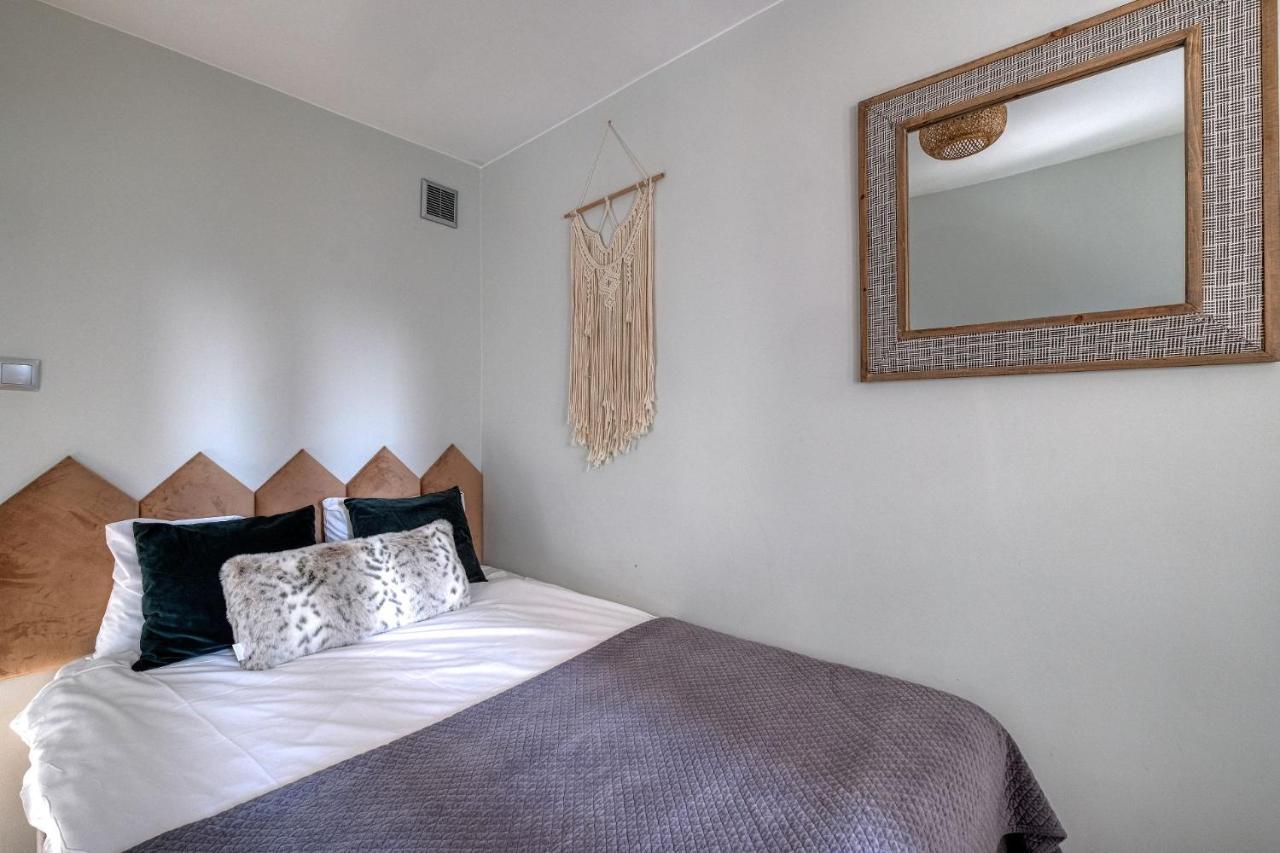 Plater Residence Apartments Варшава Экстерьер фото